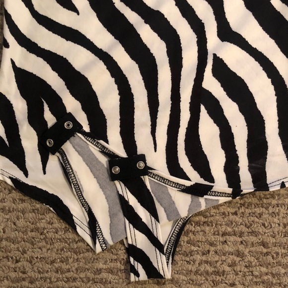 Zebra Print Bodysuit - Picture 3 of 4
